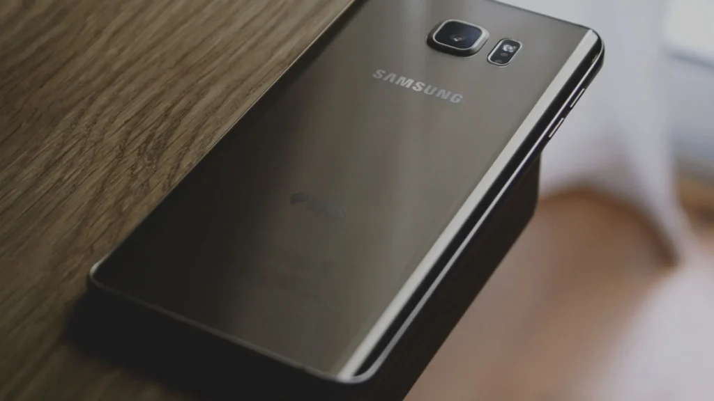 Does GH82 30458a Include The Front Facing Camera Samsung?